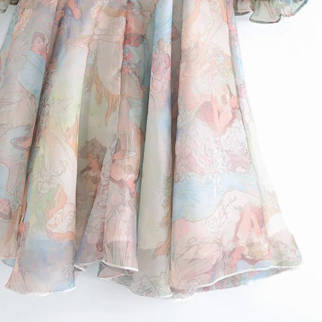 GR | Organza-Kleid mit Blumenmuster und Puffärmeln sowie Herzausschnitt