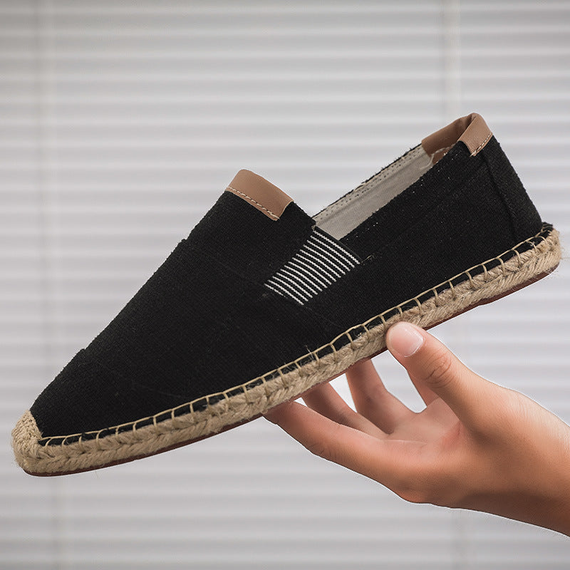 GR | Comfortable, lightweight shoes with a non-slip flat sole