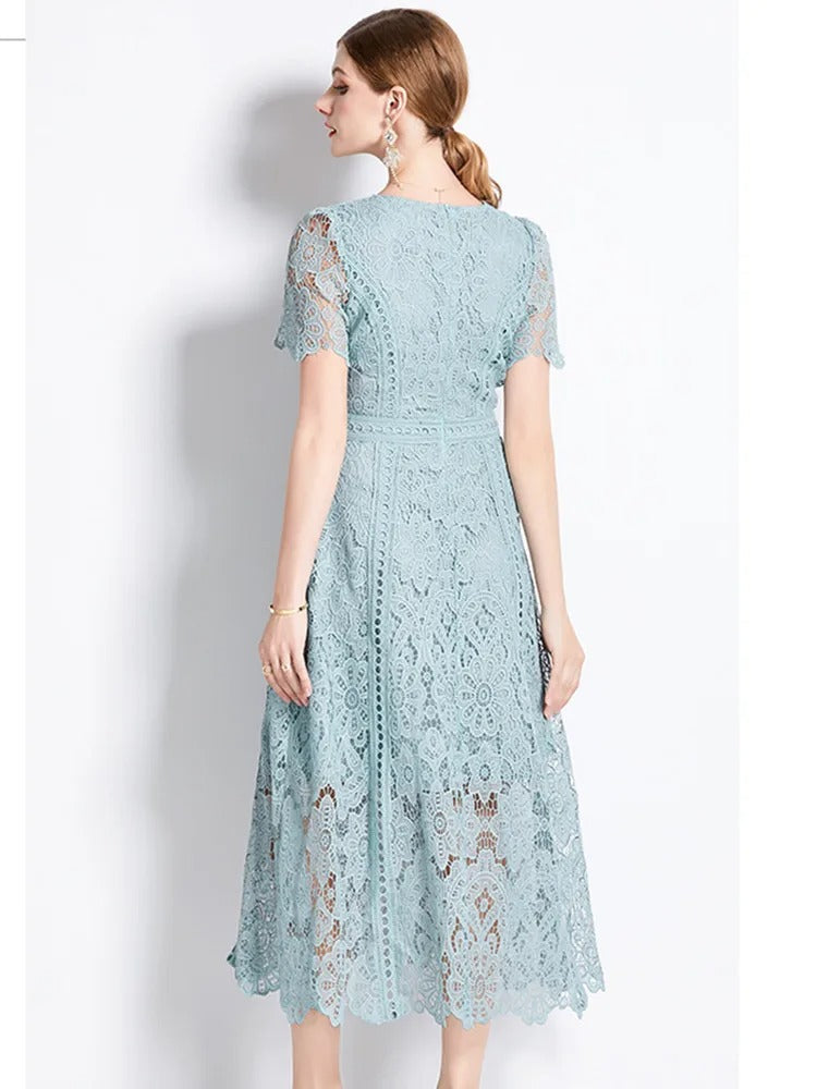 GR | Elegantes Spitzenkleid Midi-Länge