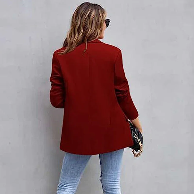 GR | Long women's blazer with flap pockets and tailored cut