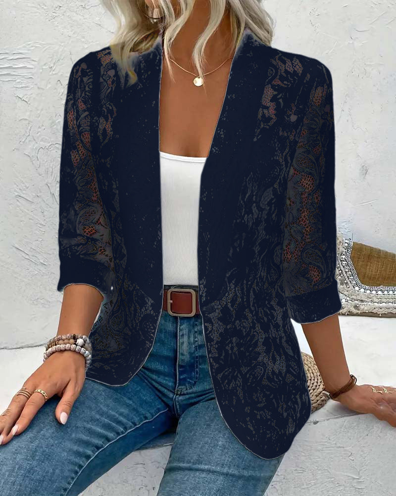 GR | Elegant blazer with lace