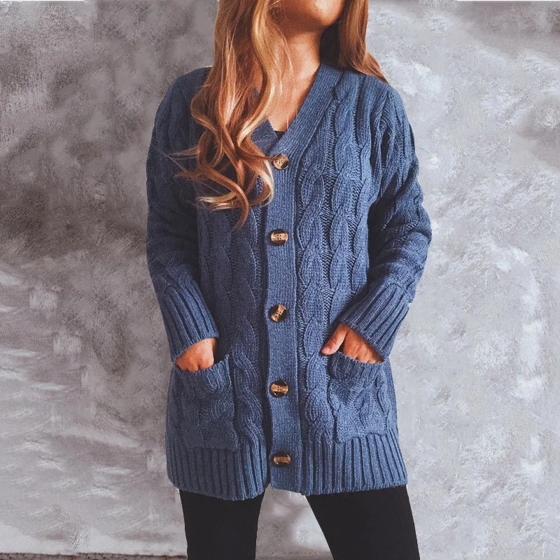 GR | Women's wool cardigan with cable knit pattern and wooden buttons, loose fit