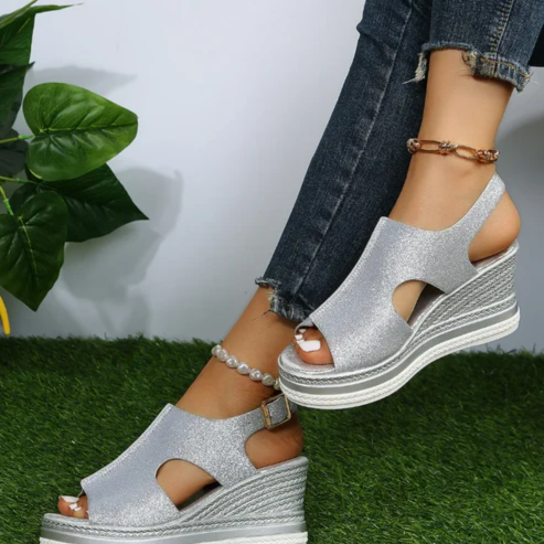 GR | Chic glitter wedge sandals