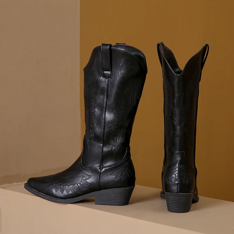 GR | Western boots with detailed embroidery & low heel, women's cowboy boots