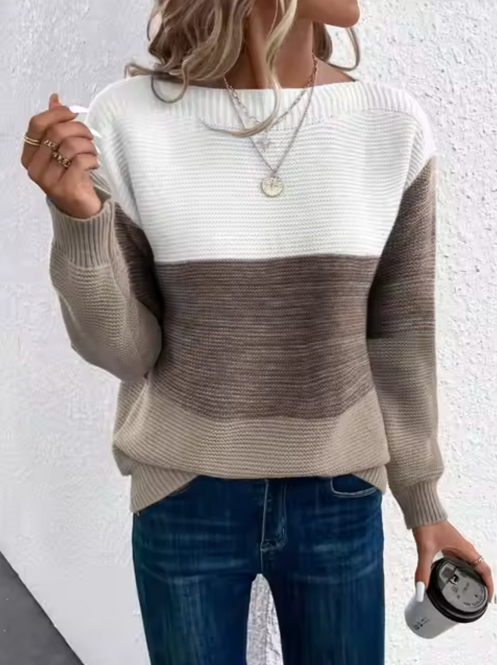 – Elegant three-color sweater