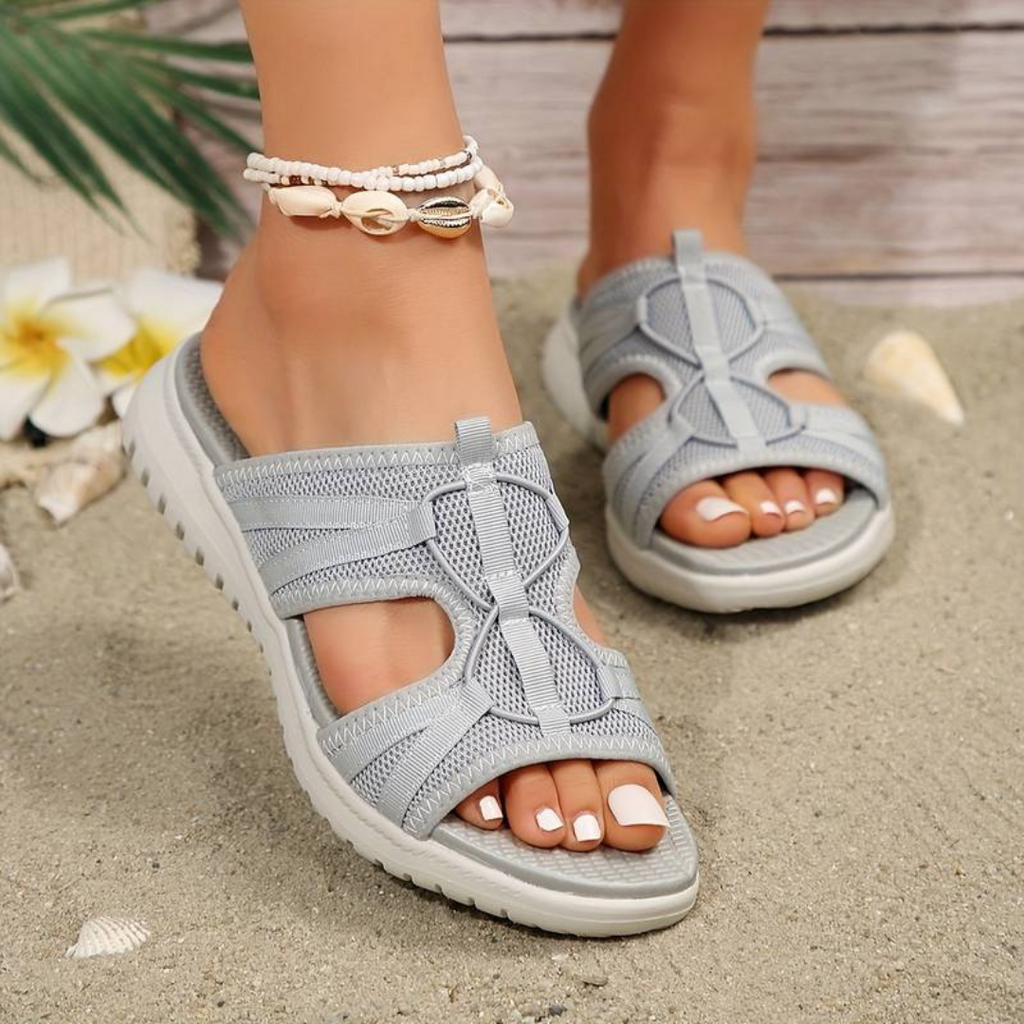 Steps | Stylish and Comfortable: Women's Slippers