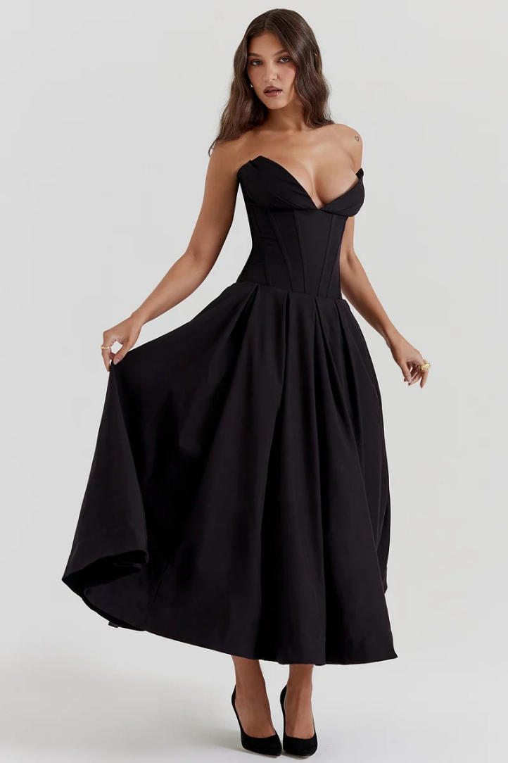 Strapless pleated dress with a V-neck