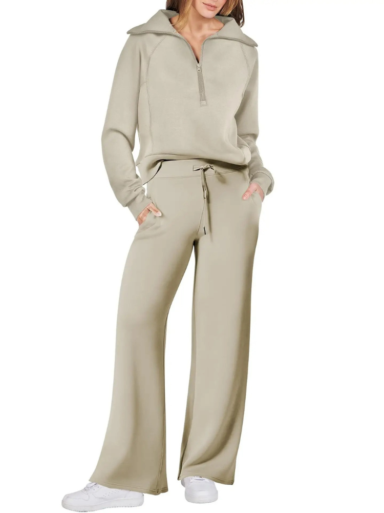 GR | Comfortable women's loungewear set with stand-up collar and drawstring, modern set