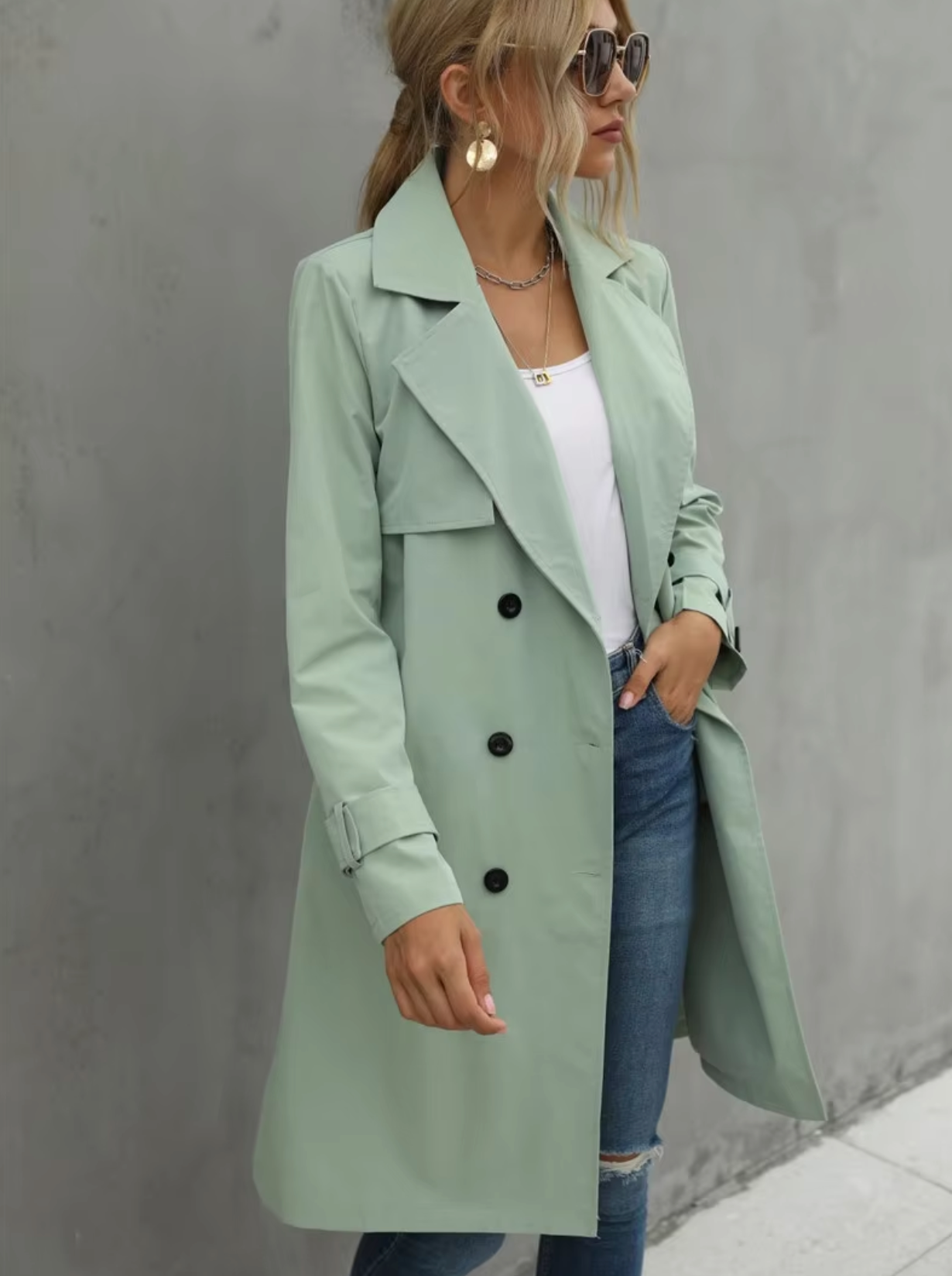 – Long-sleeved casual trench coat