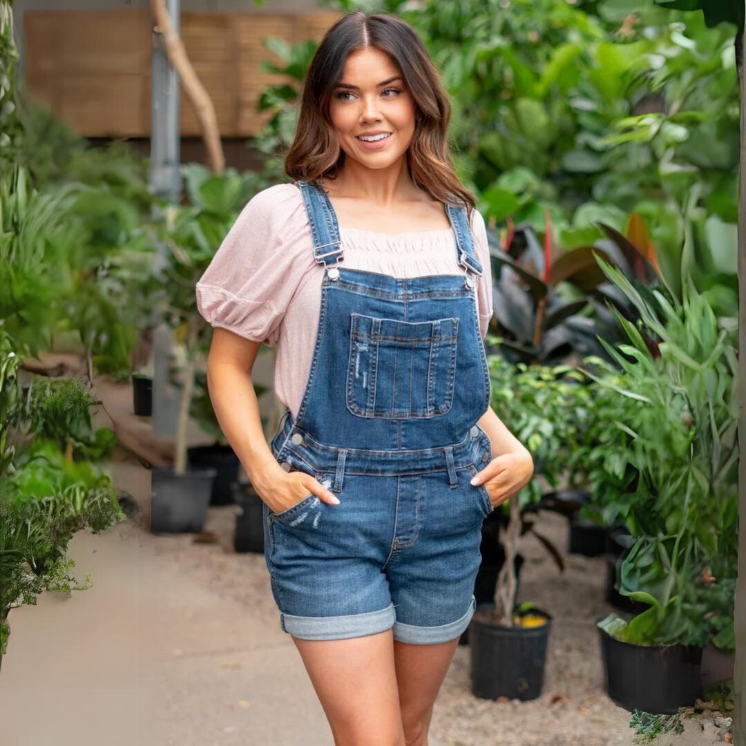 GR | High-waisted denim shorts