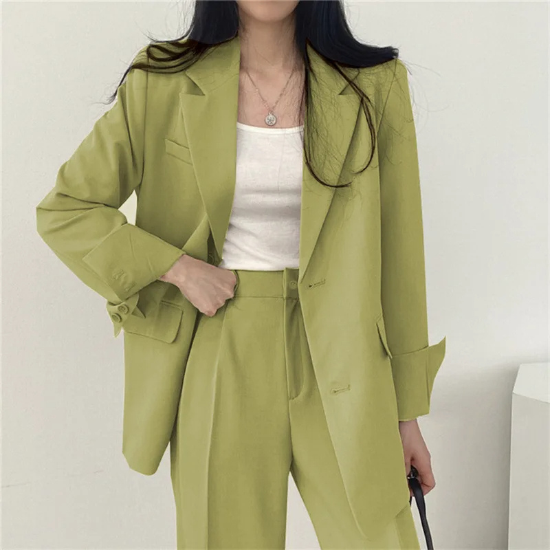 GR | Long women's blazer with wide lapels and relaxed fit