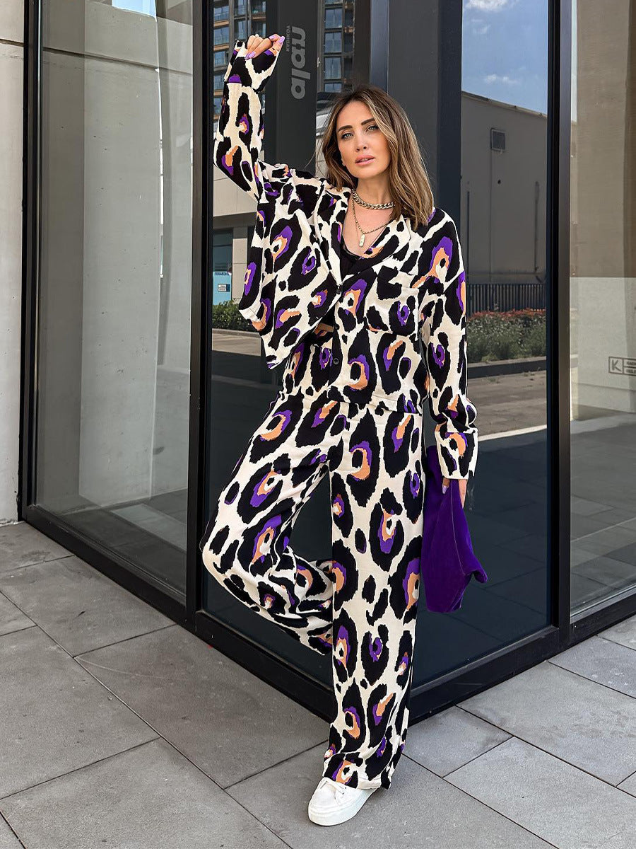 GR leisure suit with short long sleeves and high waist, wide trousers