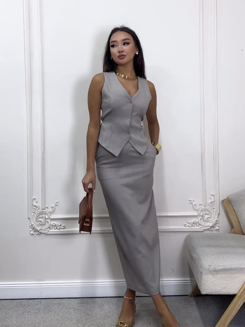 GR | Solid color sleeveless vest & skirt suit