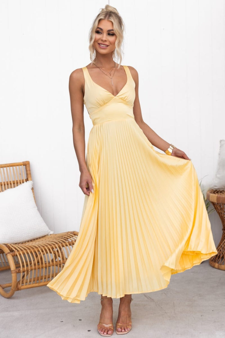 GR | Tucson Sunset Pleated Back Elastic Umbrella Maxi Dress