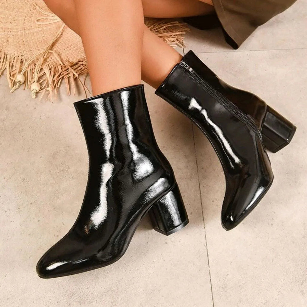 GR | Boots with thick toe