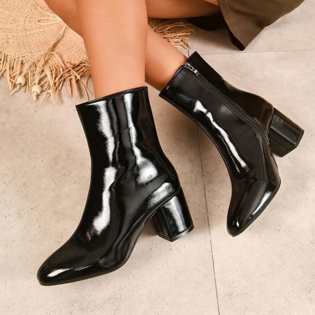 GR | Boots with thick toe