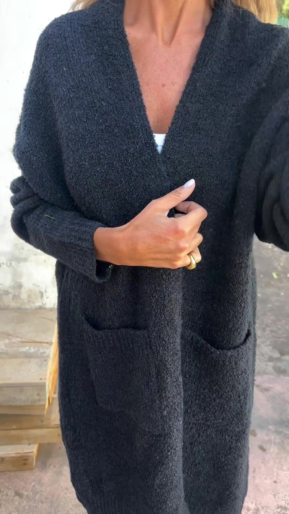 GR | Lightweight cardigan for women. Perfect combination of style and comfort.