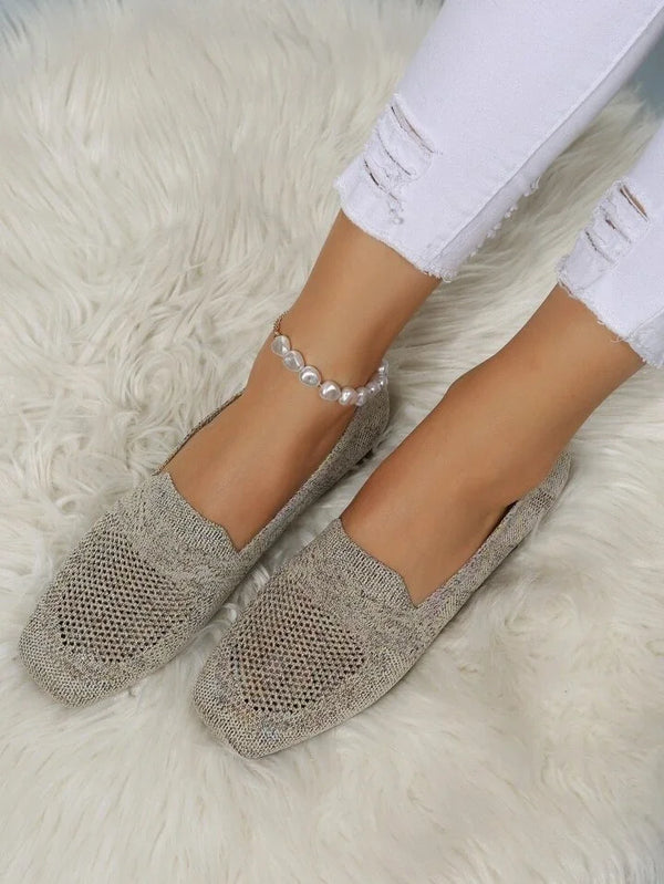 GR - Modeeuze and minimalist winter shoes