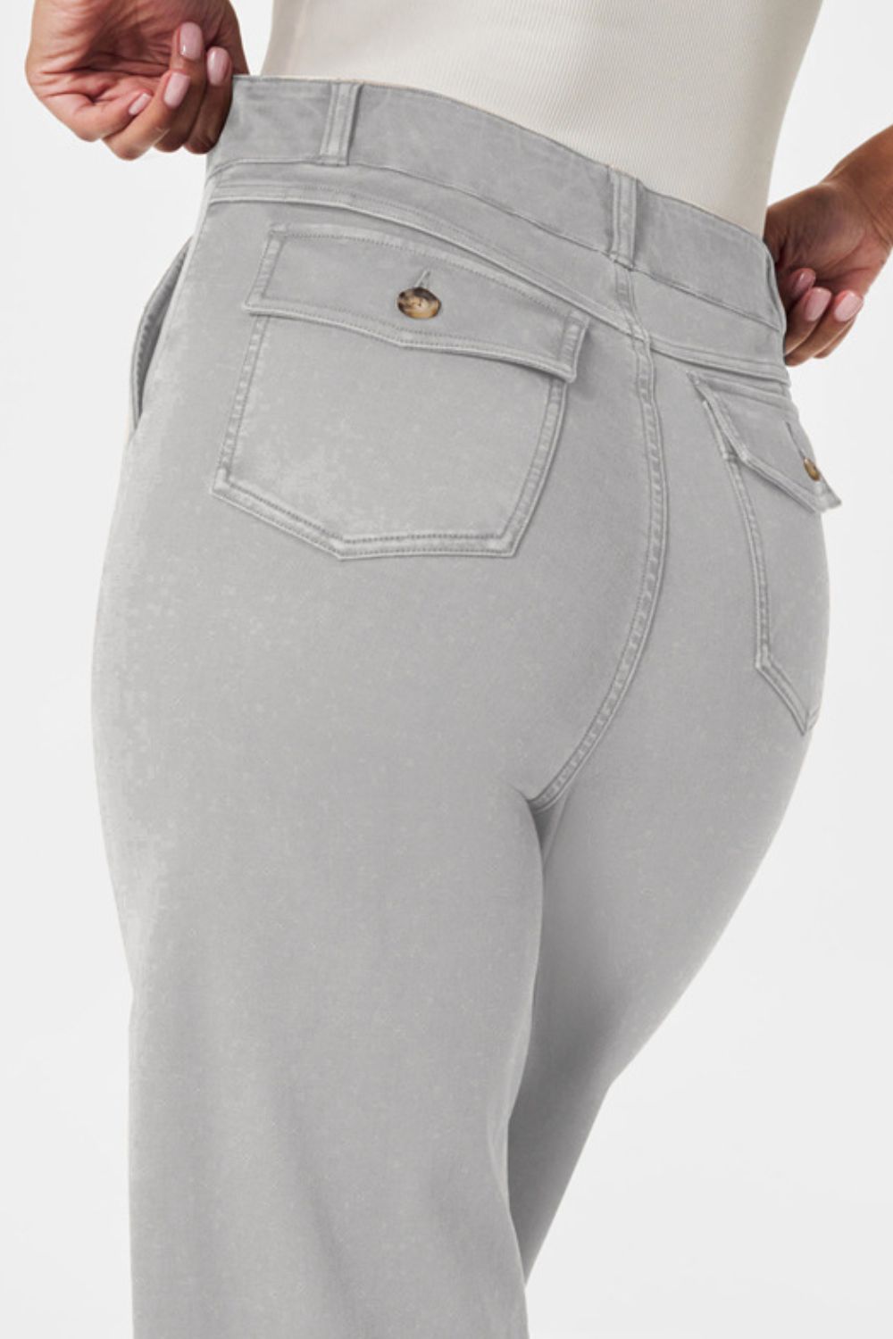 GR | High-waisted jeans with pockets: Classic, stylish and versatile