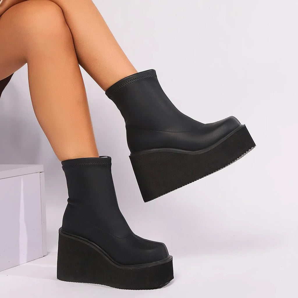 GR | Wedge and platform ankle boots