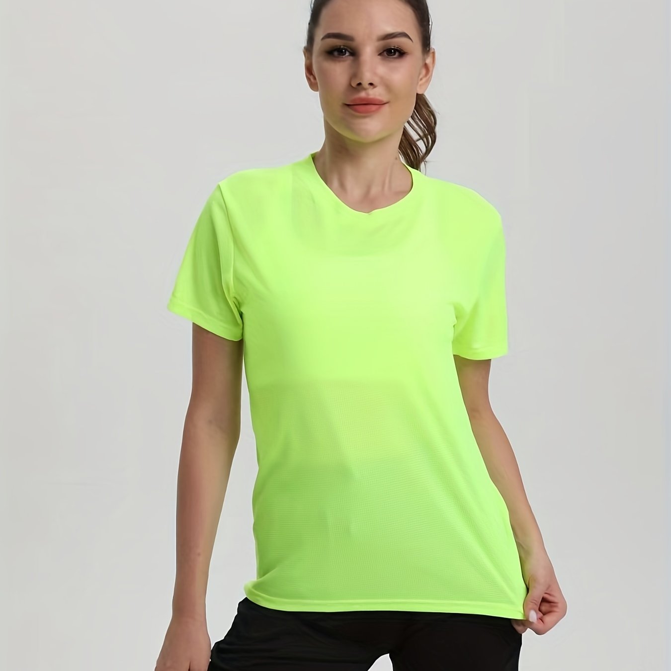 GR | Quick-drying, lightweight sports shirt for women