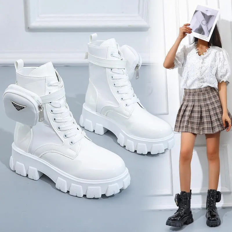 GR | Boots with a platform up to the calf