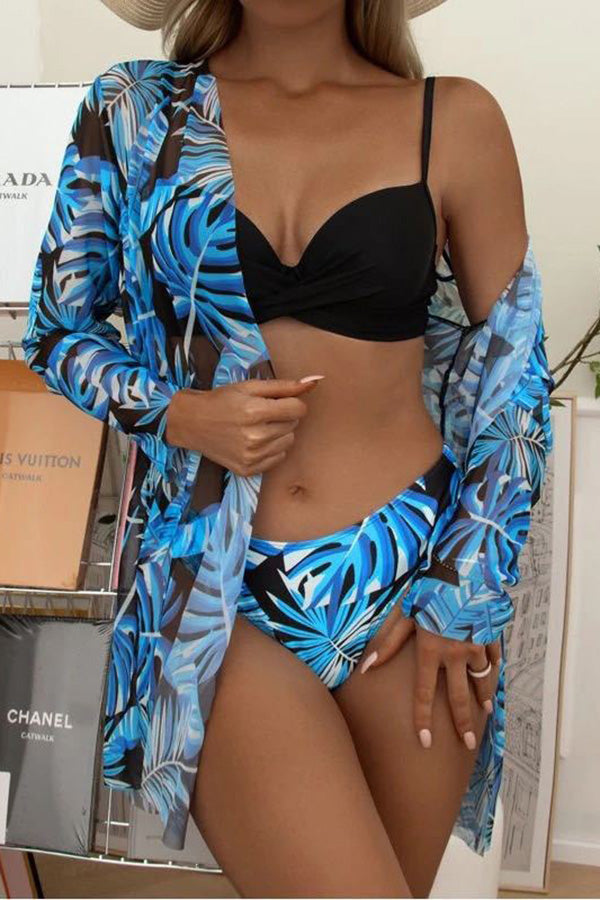GR – Wrap-style underwire bikini with tropical print and cover