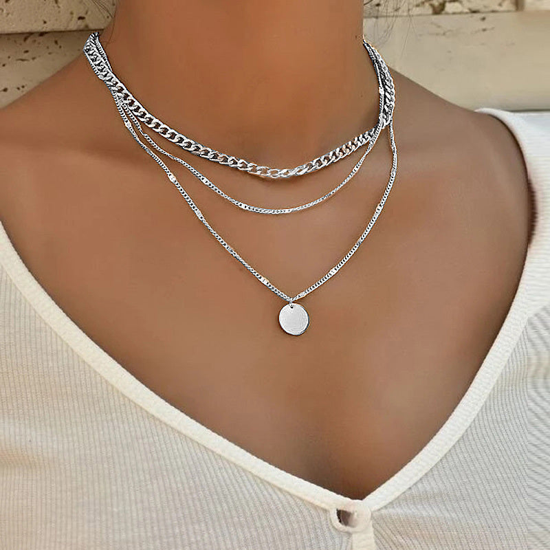 GR | 3 necklaces in a set