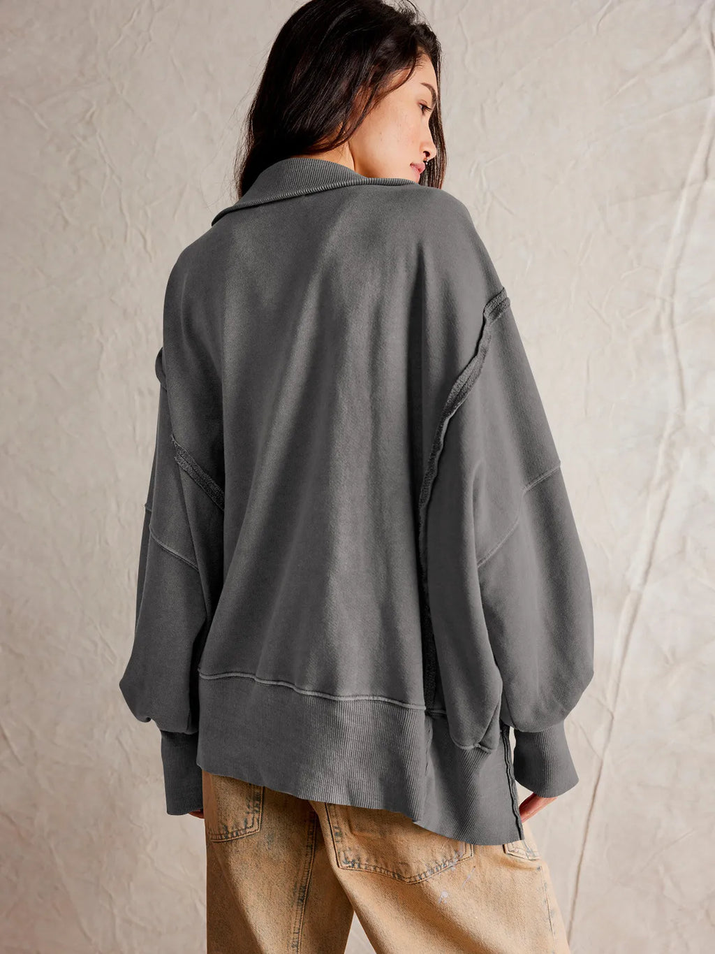 GR - Casual sweatshirt with buttons and lamp sleeves