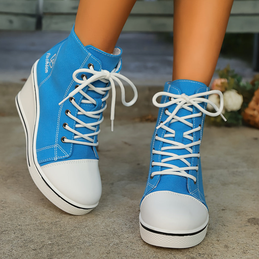 GR | Simple canvas ankle boots with love motif