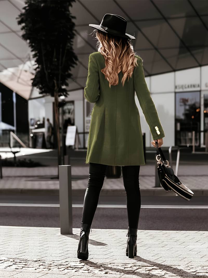 GR wool coat for a flattering fit