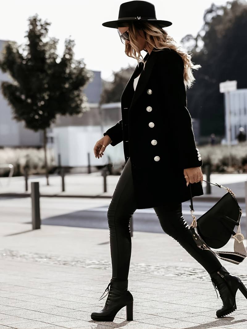 GR wool coat for a flattering fit