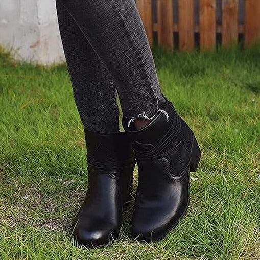 Women's Vintage Lace-Up Boots