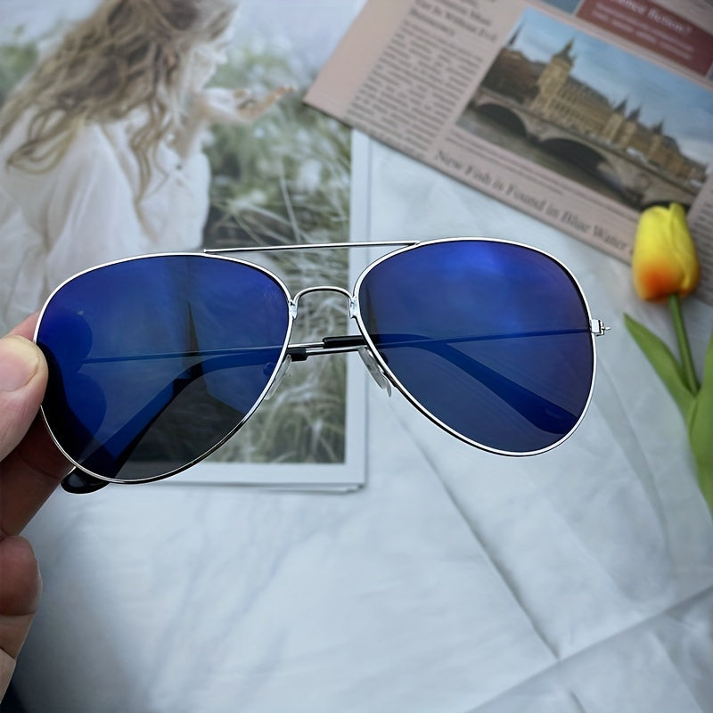 GR | Classic Aviator Sunglasses with Gold Frame for Women