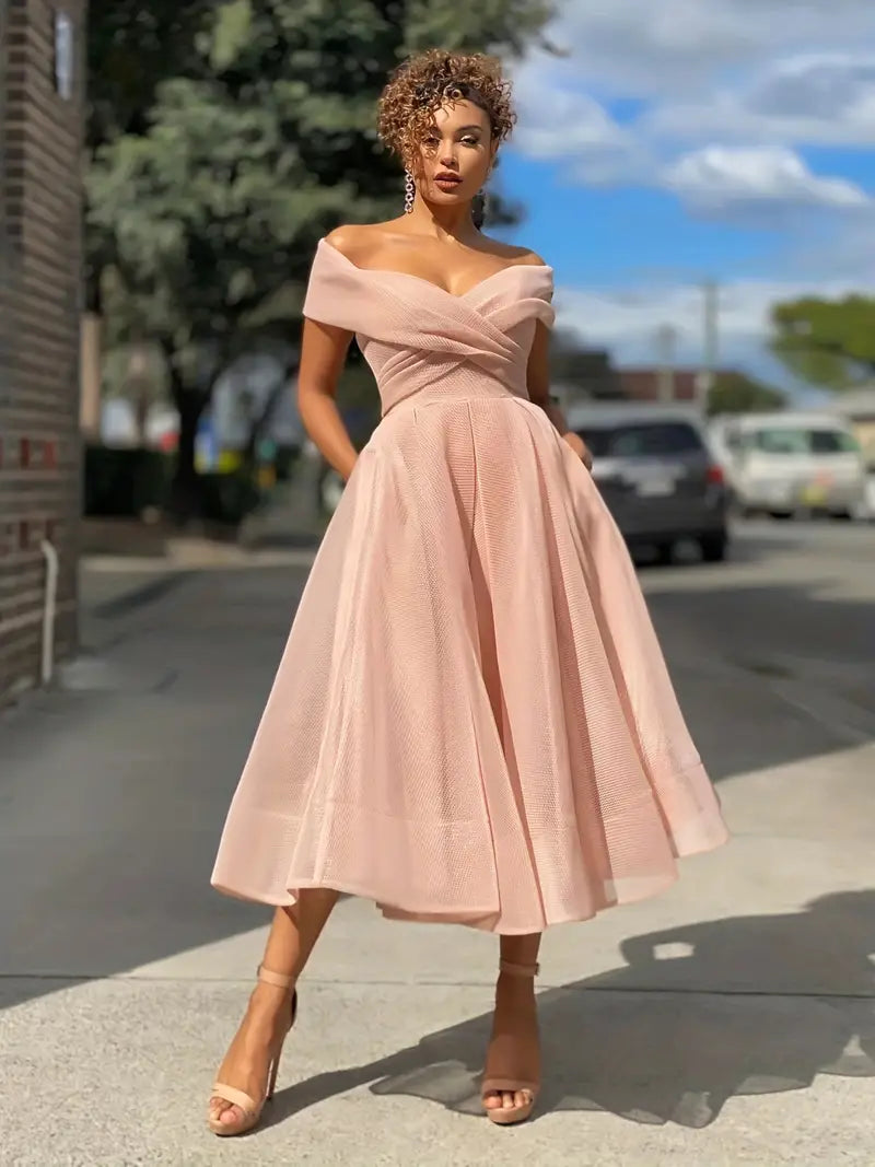 GR | Stilvolle Strapless Brautfestkleid Mit Spirit