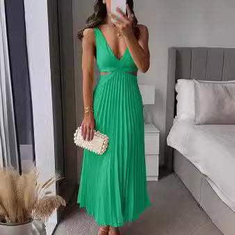 GR | Sleeveless V-neck dress with pleats and open back