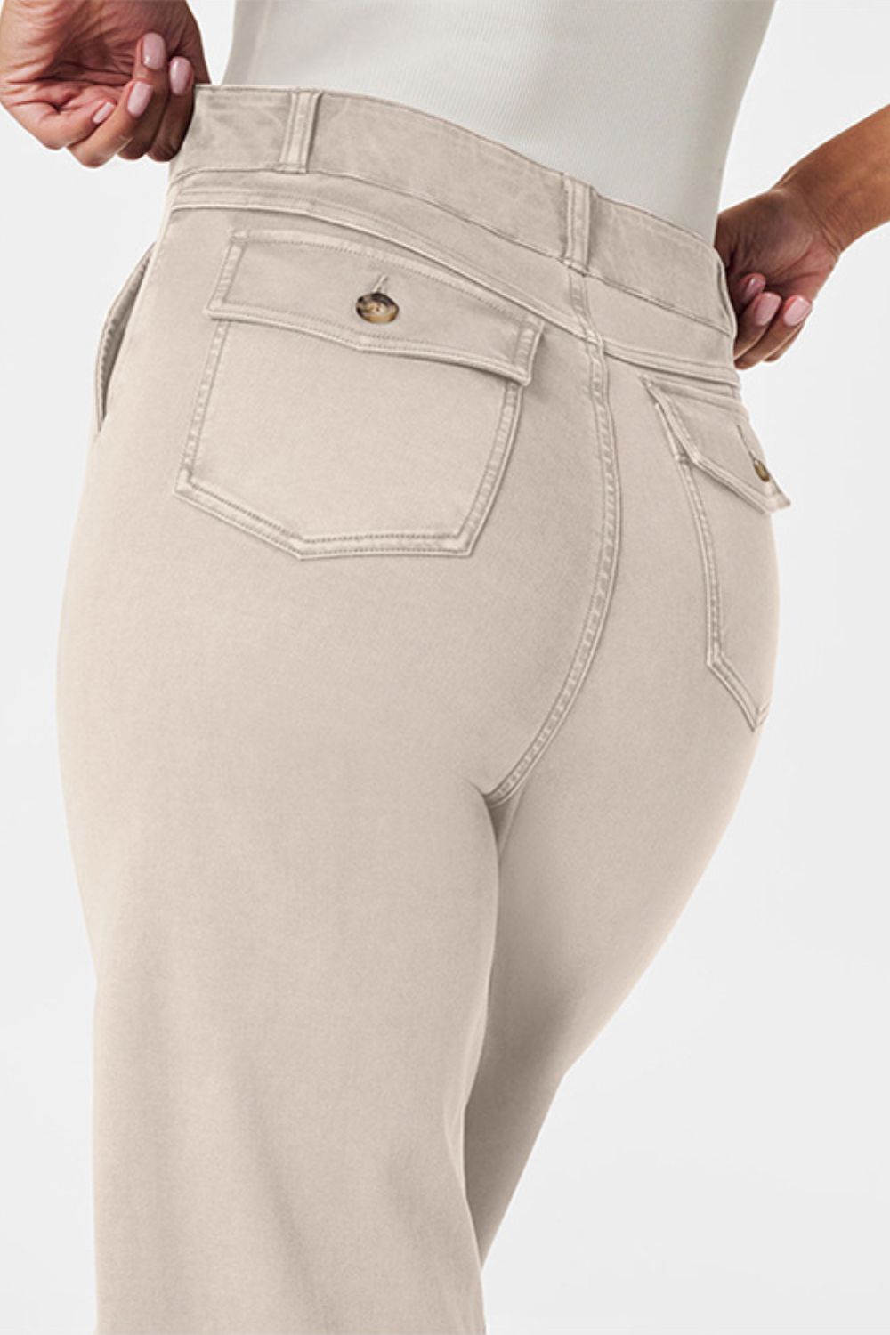GR | High-waisted jeans with pockets: Classic, stylish and versatile