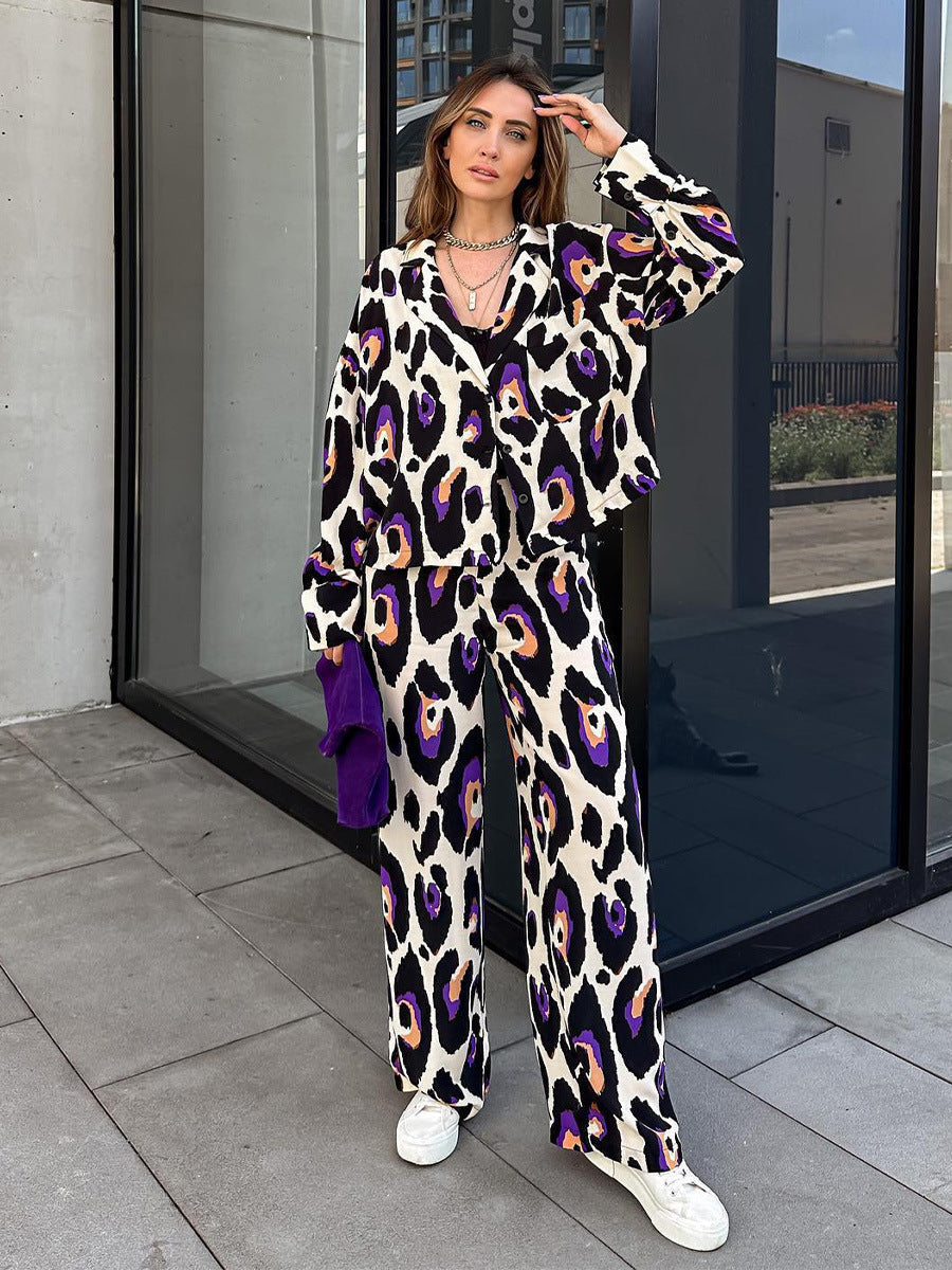 GR leisure suit with short long sleeves and high waist, wide trousers