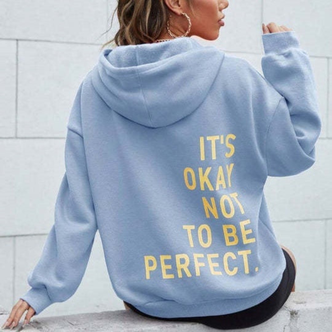 GR | Women's long-sleeved hoodie - Cozy & stylish