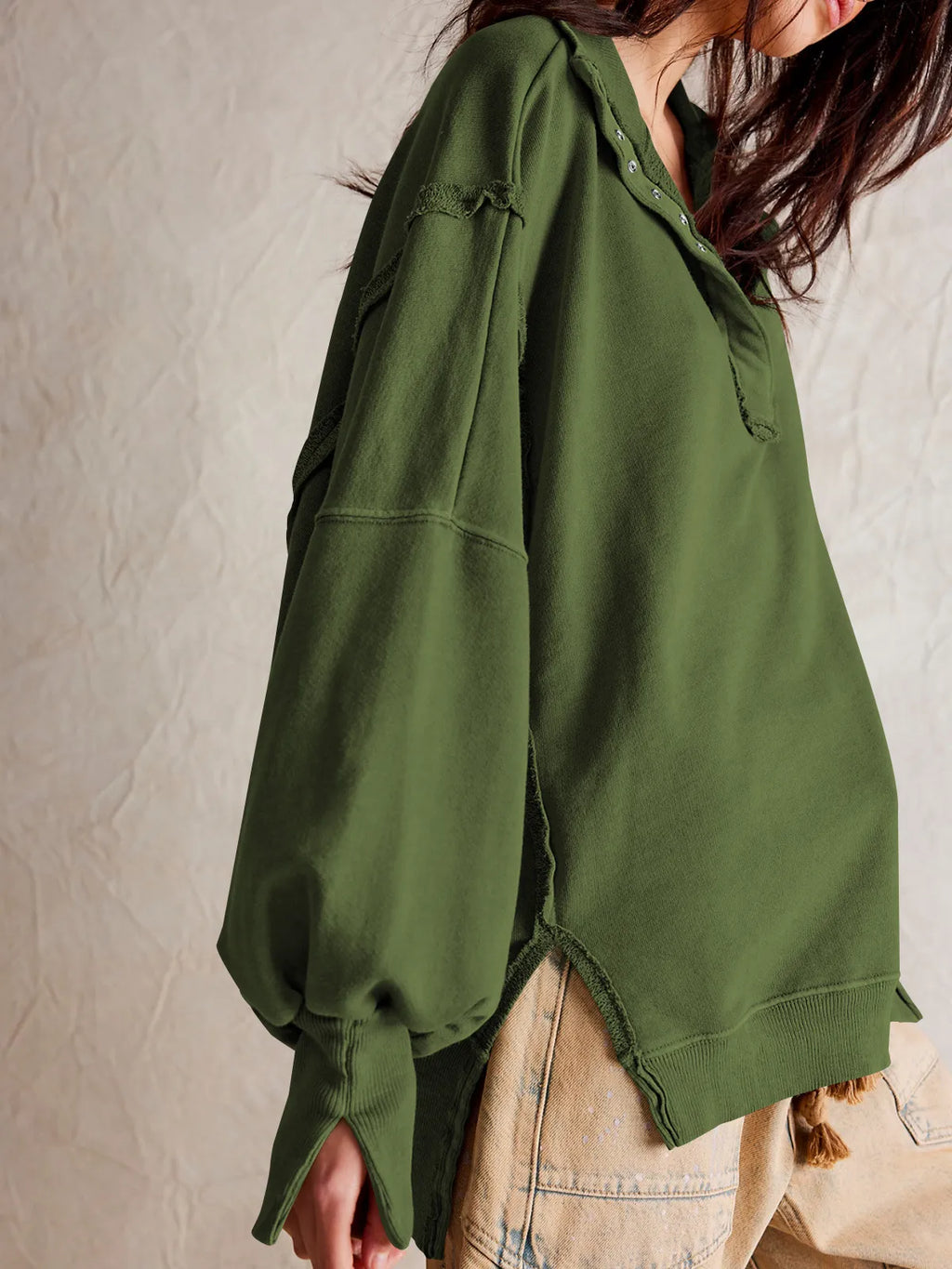 GR - Casual sweatshirt with buttons and lamp sleeves