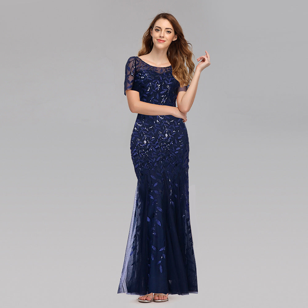 GR | Elegantes Abendkleid in Gold