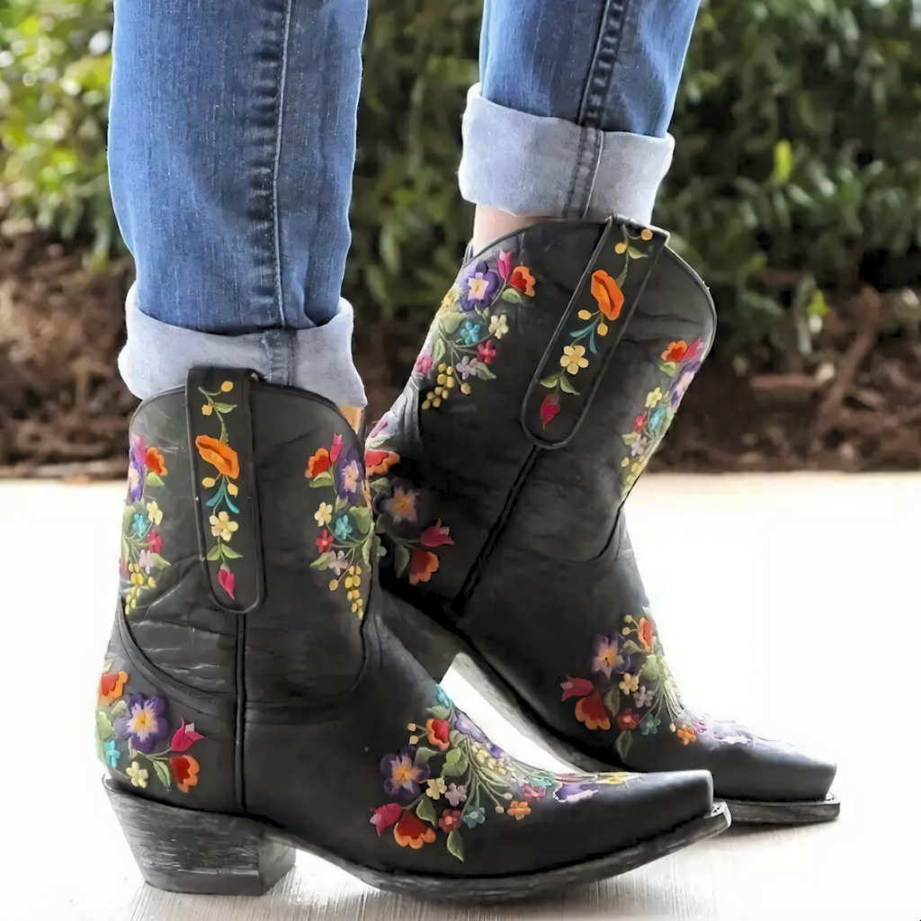 GR | Weatherproof vintage cowgirl boots