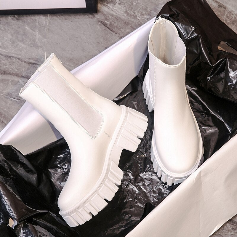GR | Damen Stiefel Modische Plateaustiefel Mit Slip on Design, Alltagstauglich