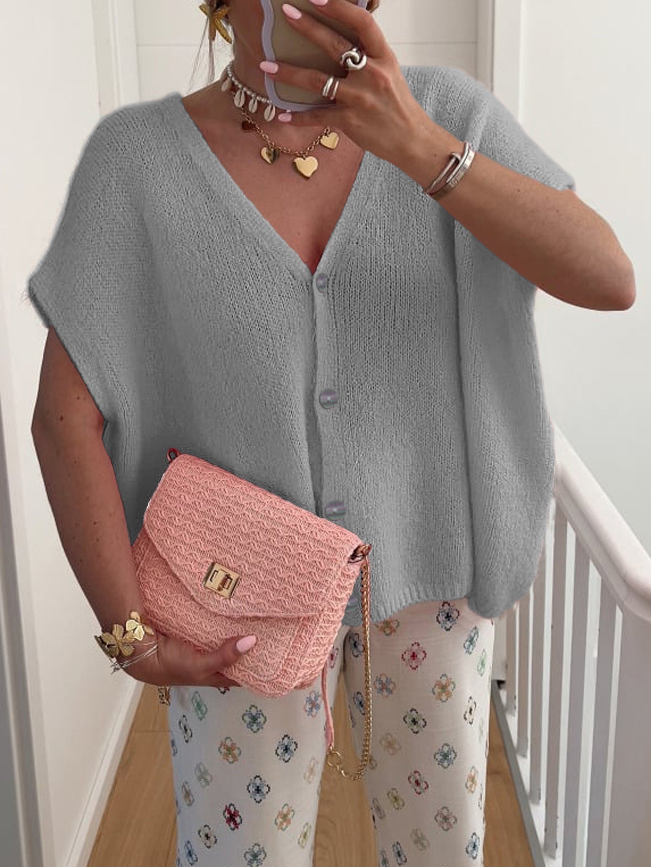 GR | V-neck short-sleeved cardigan