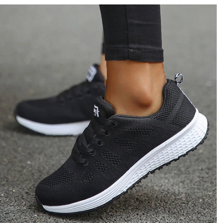 GR - Lightweight, flexible training shoes | Performance sneakers with cushioned sole