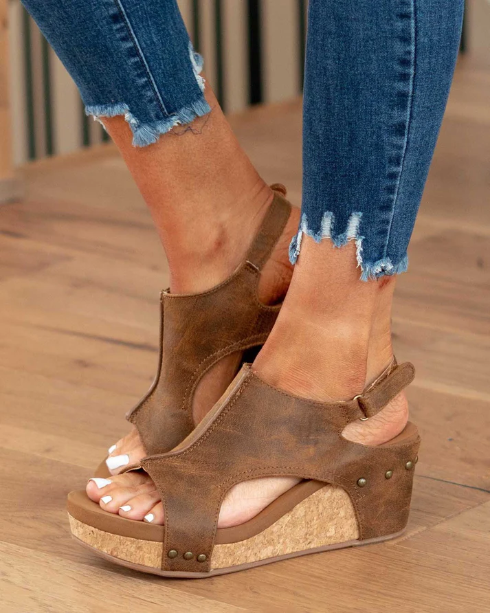 GR | Trendy women's sandals with wedge heel and ergonomic footbed