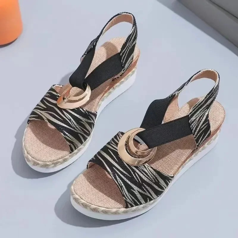 GR | Versatile Stylish Sandals