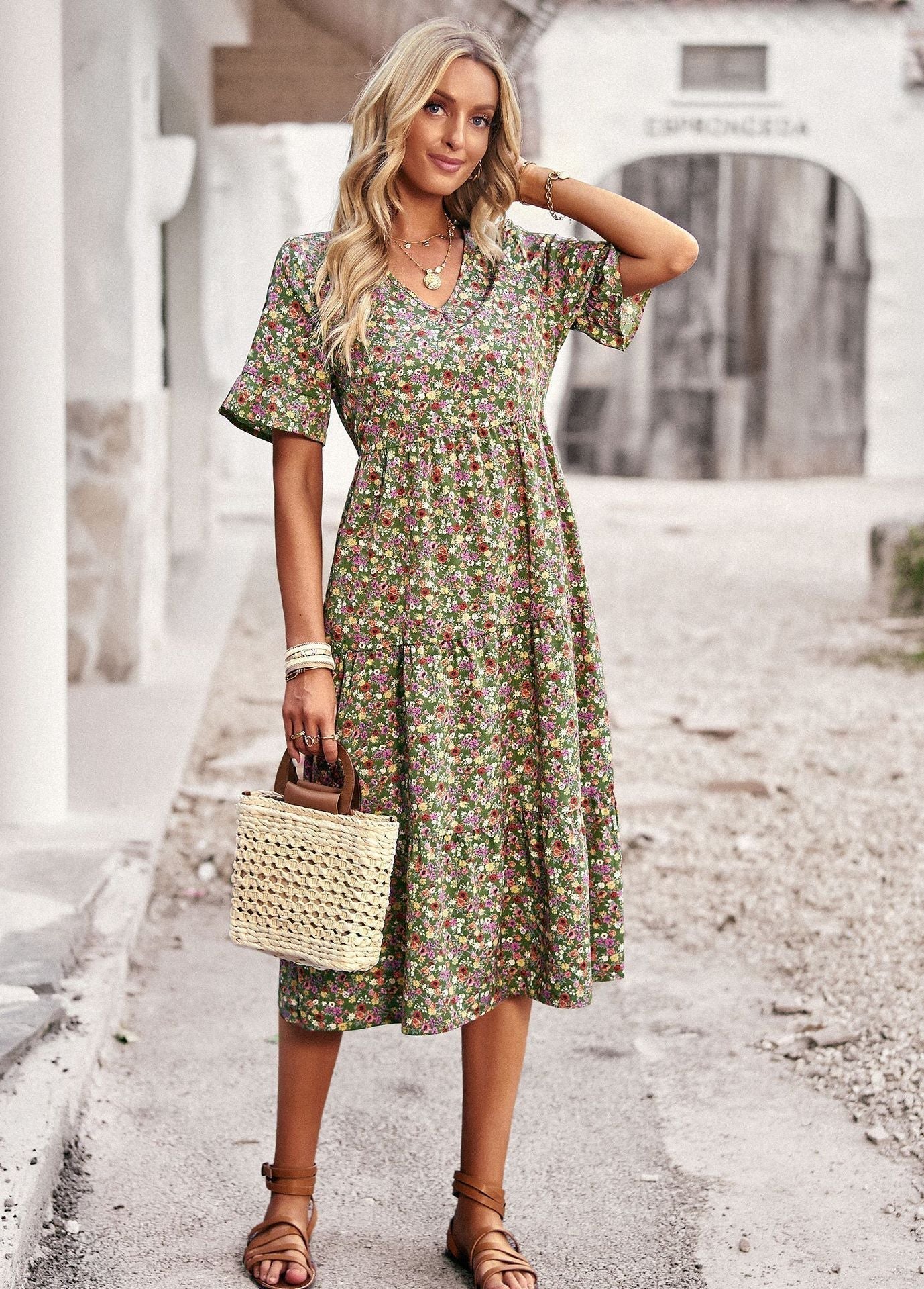 GR | Elegant V-neck dress for women