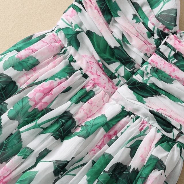 GR | Strapless maxi dress with floral pattern and gathered bodice 