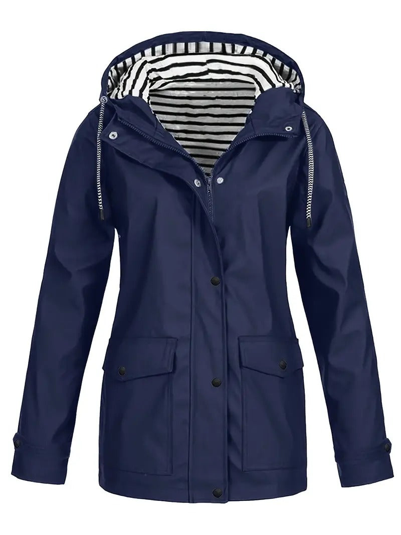GR | Hooded jacket with pockets, waterproof fabric and long sleeves